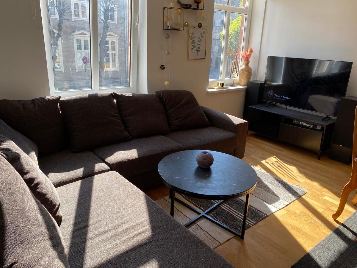 Cosy 2 Room 55M2 Centric 10Min To Old Town Ac Riga Bagian luar foto
